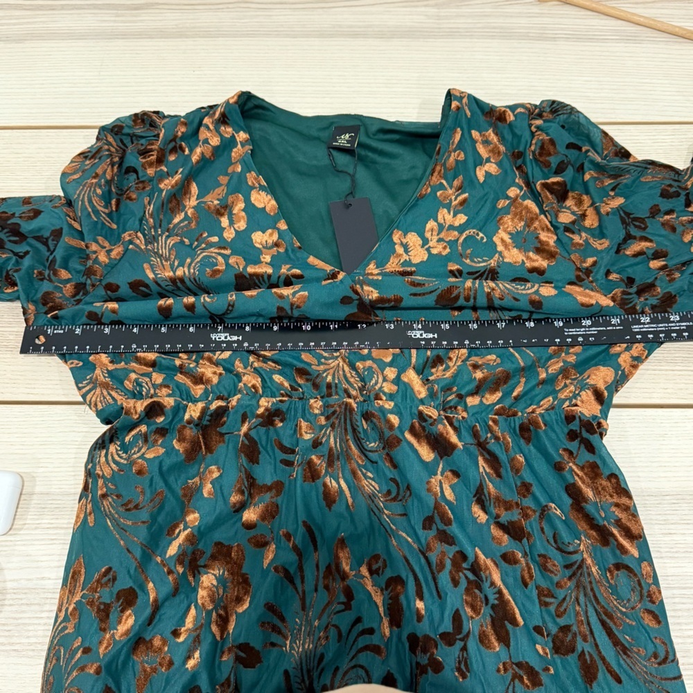 Velvet Wrap Maxi Dress Plus Size 2X NWT Teal Brown Floral Long Sleeve Dress - Picture 5 of 6